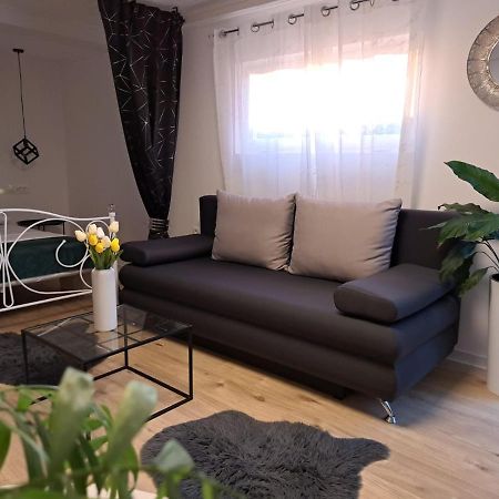 Studio Apartman Maris Apartment ซาดาร์ ภายนอก รูปภาพ